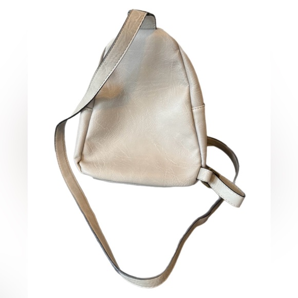 B.O.C. Embossed Faux Leather Sling Backpack Crossbody – Taupe Gray - Picture 2 of 7